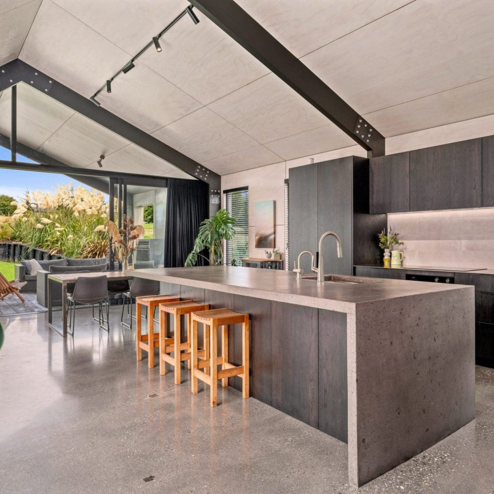 NZCB-VOL8-20-29_Pendeen_Crescent,_Jacks_Point,_Queenstown-Stefan_Cammell_287_XL_39