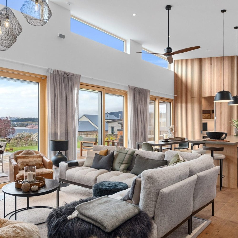 NZCB-VOL9-09-33_Kelliher_Drive-Mark_Anderson_671_XL_71-min