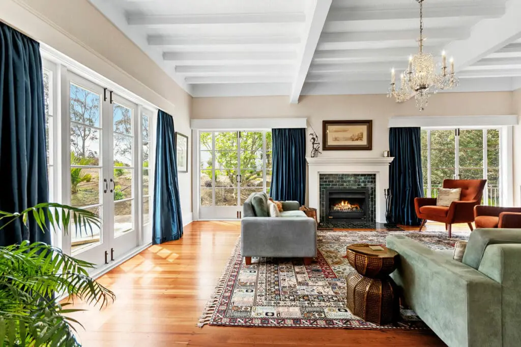 048 open2view id519168 214 maiora road web