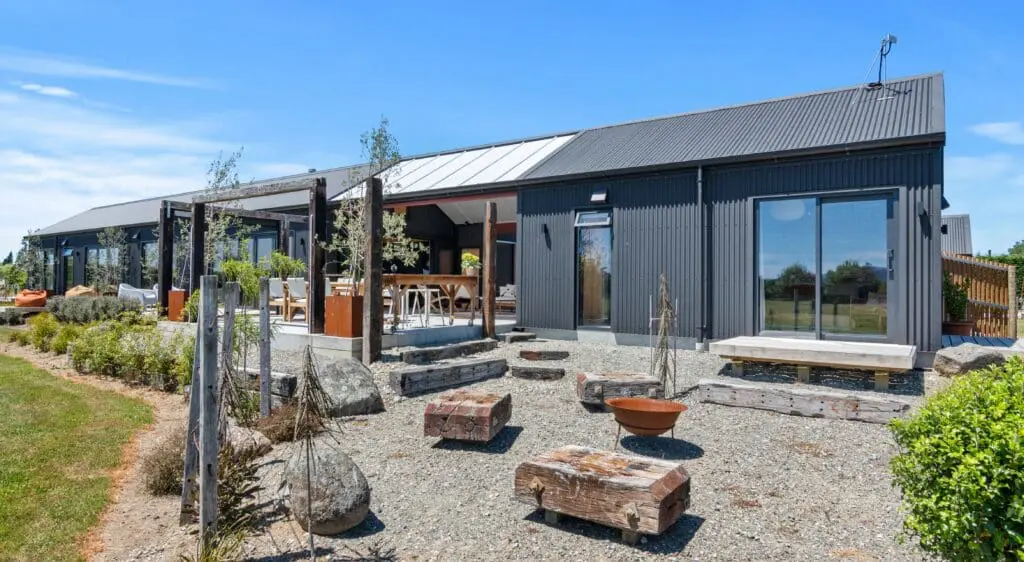 How To Build A Healthier Home (Which Doesn’t Cost The Earth) 2 nzcb vol8 26 0 old mill road rd 3 motueka garry nott 278 xl 1